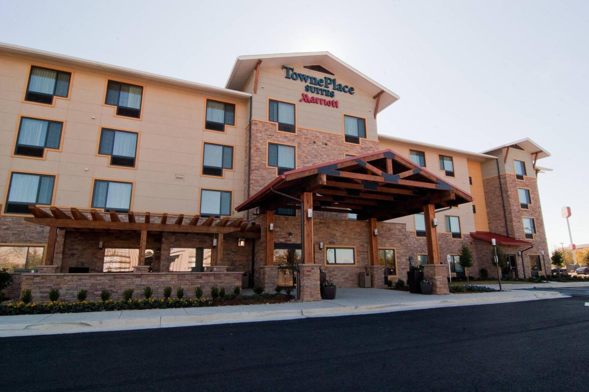 Towneplace Suites By Marriott Monroe Exterior photo
